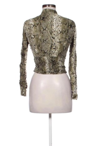 Damen Shirt Stradivarius, Größe M, Farbe Mehrfarbig, Preis 12,99 €