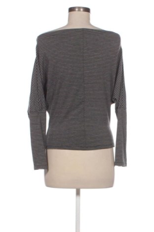 Damen Shirt Stradivarius, Größe S, Farbe Mehrfarbig, Preis 20,99 €