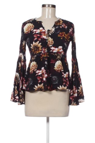 Damen Shirt Tigha, Größe XS, Farbe Mehrfarbig, Preis 31,99 €