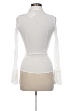 Дамска риза Bershka, Размер XS, Цвят Бял, Цена 13,29 €
