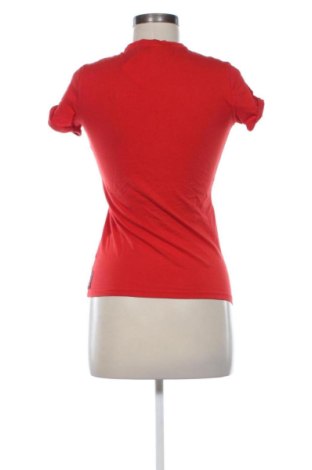 Дамска тениска Armani Jeans, Размер S, Цвят Червен, Цена 35,27 €