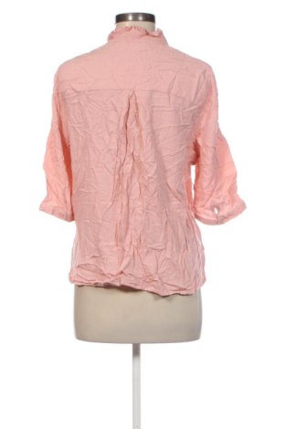 Γυναικείο t-shirt Carin Wester, Μέγεθος L, Χρώμα Ρόζ , Τιμή 11,99 €