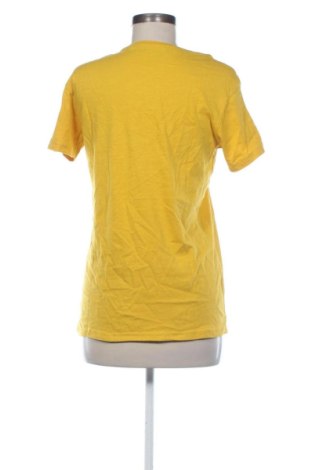 Γυναικείο t-shirt Clayton, Μέγεθος S, Χρώμα Κίτρινο, Τιμή 10,99 €