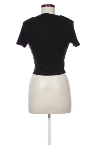 Γυναικείο t-shirt Fb Sister, Μέγεθος L, Χρώμα Μαύρο, Τιμή 8,69 €