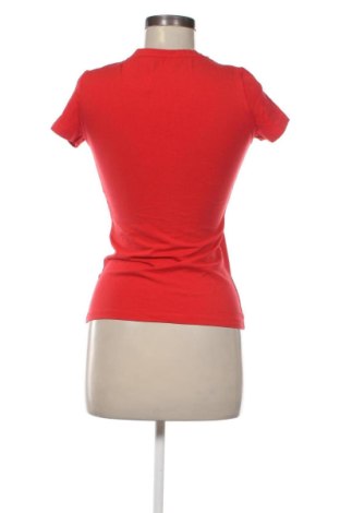 Γυναικείο t-shirt Guess, Μέγεθος XS, Χρώμα Κόκκινο, Τιμή 19,99 €