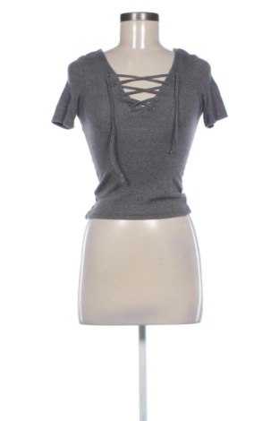 Tricou de femei H&M Divided, Mărime XS, Culoare Gri, Preț 53,99 Lei