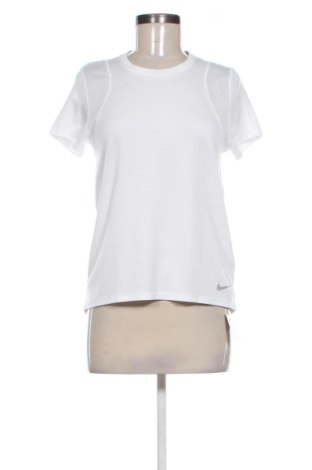 Damen T-Shirt Nike, Größe S, Farbe Weiß, Preis 41,99 €