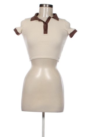 Дамска тениска Pull&Bear, Размер XS, Цвят Бежов, Цена 9,20 €