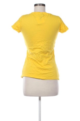 Дамска тениска Unbranded, Размер M, Цвят Жълт, Цена 9,20 €