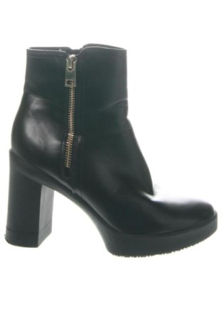 Botine de damă Catwalk, Mărime 36, Culoare Negru, Preț 472,00 Lei, #136577666