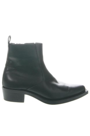 Botine de damă Zara, Mărime 39, Culoare Negru, Preț 202,36 Lei, #136433387