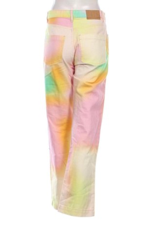 Дамски дънки Bershka, Размер L, Цвят Многоцветен, Цена 15,33 €
