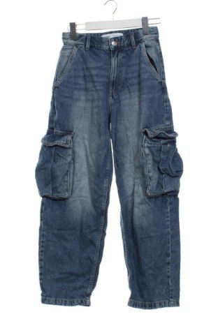 Γυναικείο Τζίν Bershka, Μέγεθος XS, Χρώμα Μπλέ, Τιμή 17,99 €