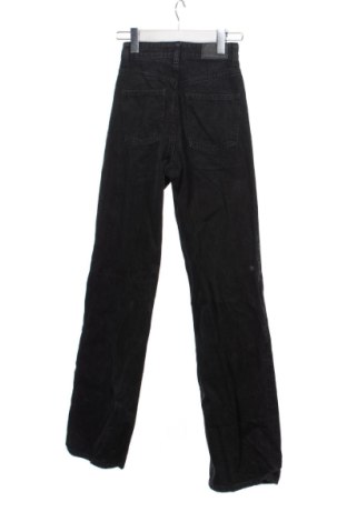 Blugi de femei Bershka, Mărime XXS, Culoare Negru, Preț 91,99 Lei