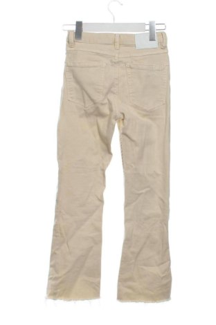 Дамски дънки Bershka, Размер XXS, Цвят Бежов, Цена 15,33 €