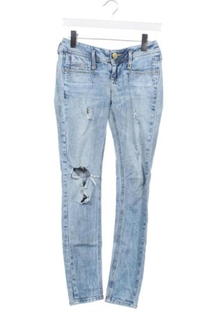 Damskie jeansy Bershka, Rozmiar XS, Kolor Niebieski, Cena 80,38 zł