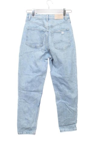 Дамски дънки Bershka, Размер XXS, Цвят Син, Цена 15,33 €