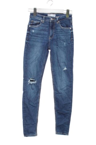 Дамски дънки Bershka, Размер XS, Цвят Син, Цена 24,03 €