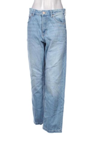 Dámske džínsy  Bershka, Veľkosť L, Farba Modrá, Cena  17,95 €