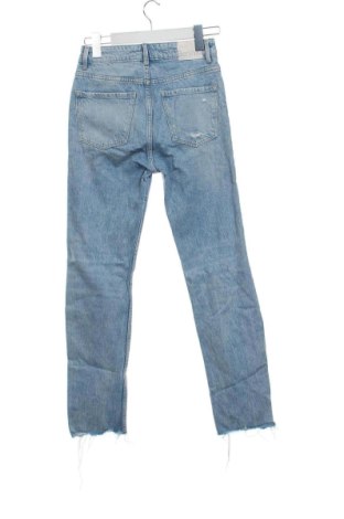 Damskie jeansy Bershka, Rozmiar XS, Kolor Niebieski, Cena 78,99 zł