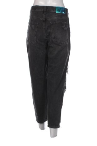 Dámske džínsy  Bershka, Veľkosť M, Farba Čierna, Cena  17,95 €