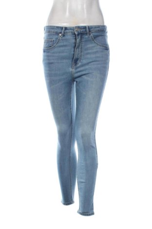Damen Jeans Bershka, Größe M, Farbe Blau, Preis 15,00 €, #136522739