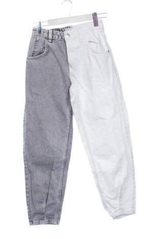 Damskie jeansy Bershka, Rozmiar XXS, Kolor Kolorowy, Cena 80,38 zł