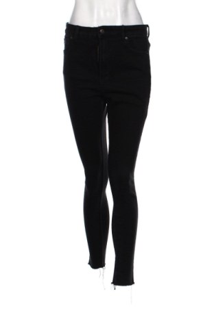 Damskie jeansy Bershka, Rozmiar L, Kolor Czarny, Cena 80,38 zł