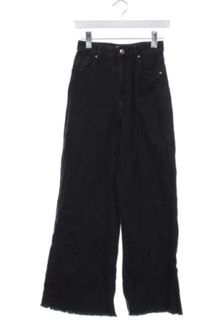 Дамски дънки Bershka, Размер S, Цвят Черен, Цена 15,33 €