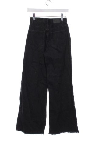 Дамски дънки Bershka, Размер S, Цвят Черен, Цена 15,33 €