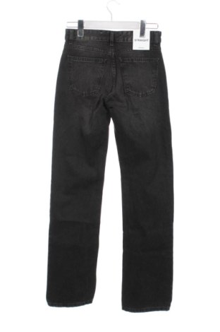 Damskie jeansy Bershka, Rozmiar XS, Kolor Szary, Cena 123,99 zł