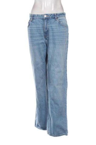 Дамски дънки Bershka, Размер L, Цвят Син, Цена 12,27 €