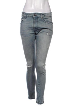 Дамски дънки Bershka, Размер S, Цвят Син, Цена 14,82 €, #136571165