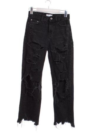 Дамски дънки Bershka, Размер XS, Цвят Черен, Цена 14,77 €