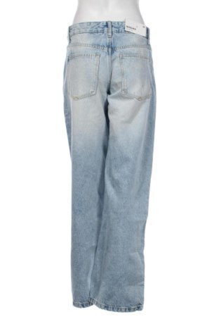Damskie jeansy Bershka, Rozmiar M, Kolor Niebieski, Cena 123,99 zł
