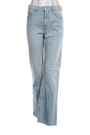 Дамски дънки Bershka, Размер M, Цвят Син, Цена 19,42 €