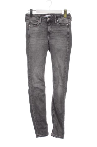Damskie jeansy Calvin Klein Jeans, Rozmiar XS, Kolor Szary, Cena 183,99 zł, #136170257