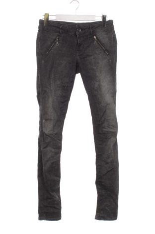 Дамски дънки Guess, Размер M, Цвят Черен, Цена 79,56 €