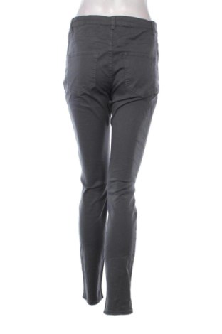 Дамски дънки H&M L.O.G.G., Размер L, Цвят Сив, Цена 15,33 €