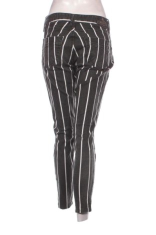 Дамски дънки Herrlicher, Размер XL, Цвят Многоцветен, Цена 27,09 €