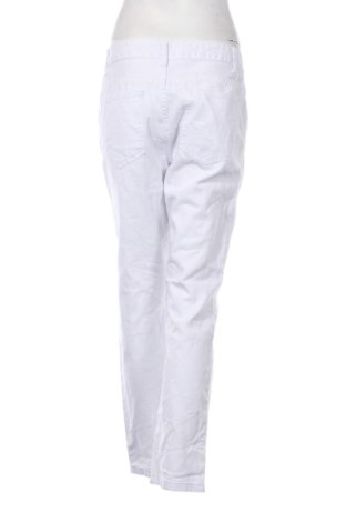 Damen Jeans Manfinity, Größe M, Farbe Weiß, Preis 27,99 €
