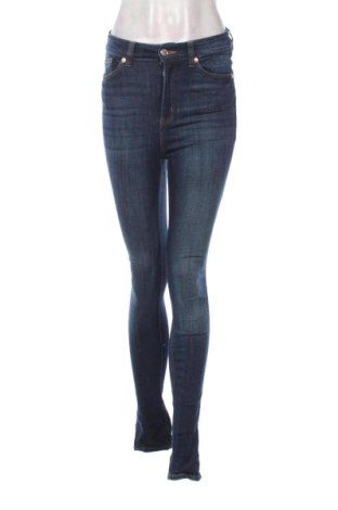 Дамски дънки Monki, Размер S, Цвят Син, Цена 16,87 €