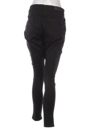 Дамски дънки ONLY Carmakoma, Размер XL, Цвят Черен, Цена 39,88 €