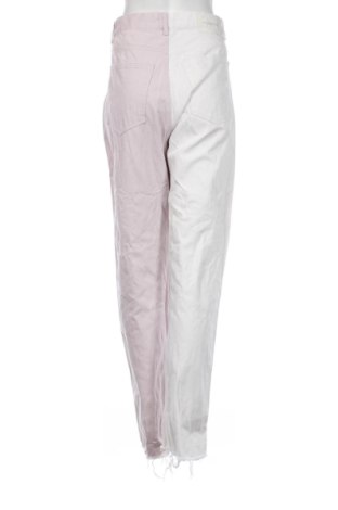 Дамски дънки Pull&Bear, Размер L, Цвят Многоцветен, Цена 15,33 €