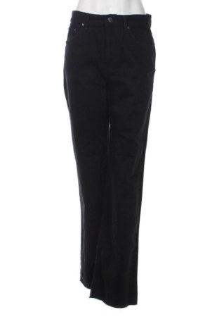 Damskie jeansy Pull&Bear, Rozmiar M, Kolor Czarny, Cena 123,99 zł