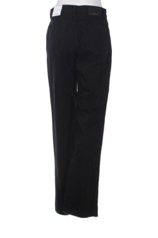 Damskie jeansy Pull&Bear, Rozmiar M, Kolor Czarny, Cena 123,99 zł