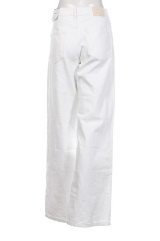 Dámske džínsy  Pull&Bear, Veľkosť L, Farba Biela, Cena  27,95 €