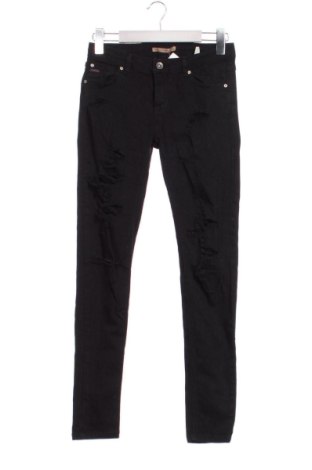 Дамски дънки Pull&Bear, Размер S, Цвят Черен, Цена 14,82 €, #136553005