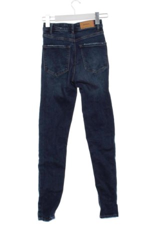 Damskie jeansy Stradivarius, Rozmiar XXS, Kolor Niebieski, Cena 78,99 zł
