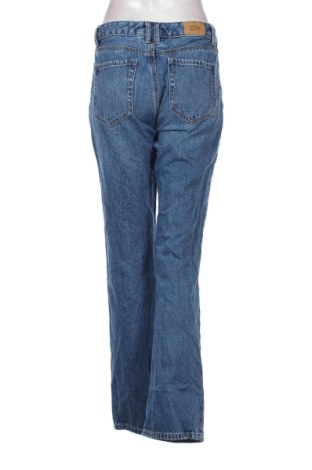 Damskie jeansy Stradivarius, Rozmiar M, Kolor Niebieski, Cena 78,99 zł